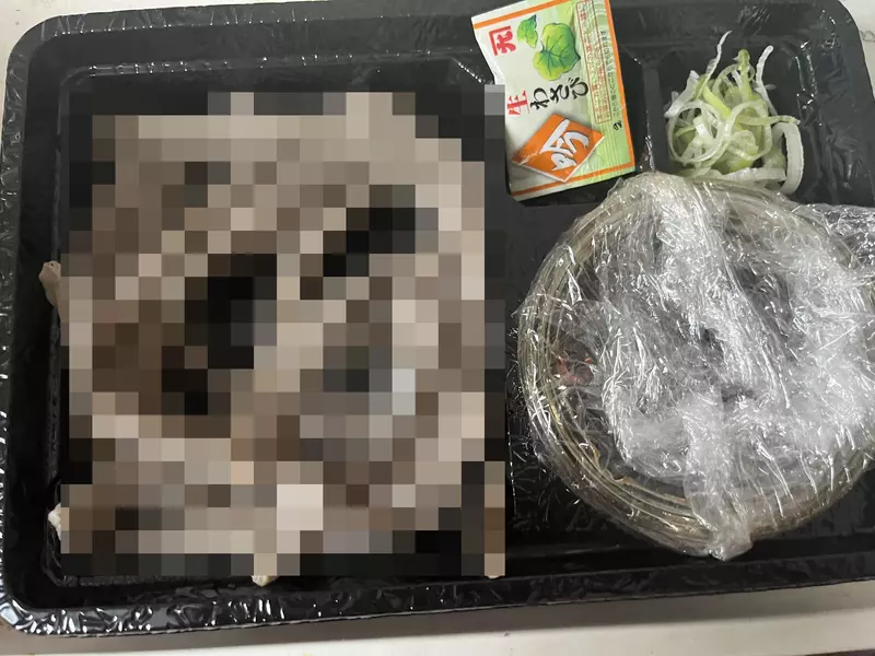 「宅配そばが安すぎるとネット民から苦情」 希望価格1600円論争の原因は情報格差か容器の問題か？ | ザイザイニュース